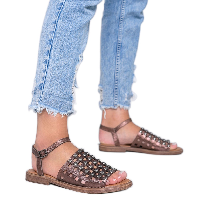 Bruin metallic sandalen met Luxy studs