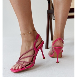 Donkerroze sandalen met hoge hak versierd met Morana zirkonen 3