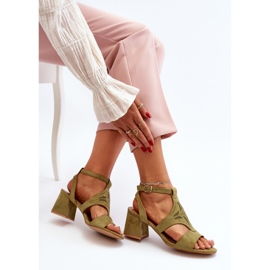 Groene sandalen met lage hak Eleriva groente 8