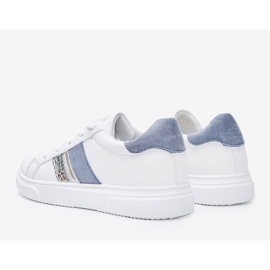 Witte en blauwe sneakers op een dikke Tituana-zool 1