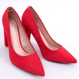 BM Pumps op de Scully Red-paal rood 3